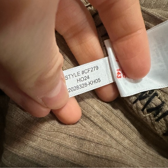 J crew heather caramel Premium rib turtleneck with whipstitch trim - Picture 3 of 3